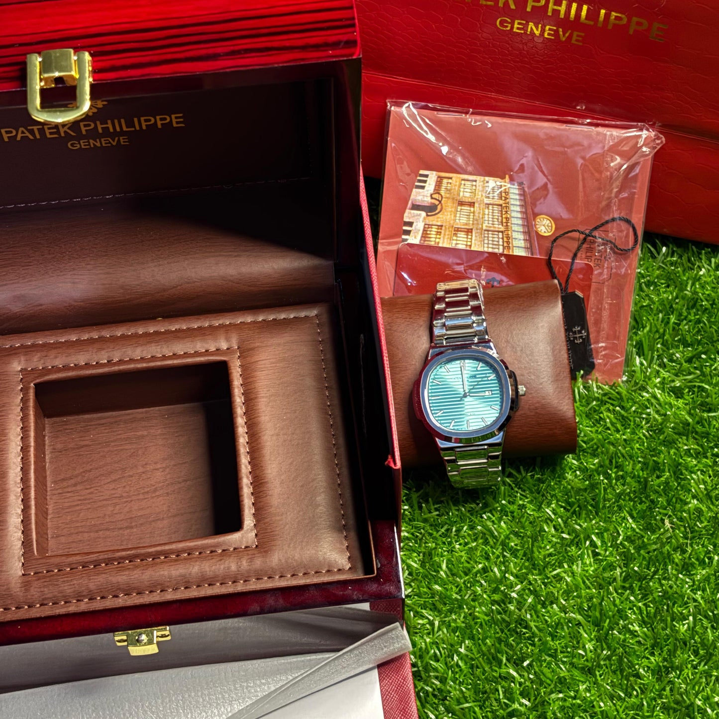 Patek Philippe Nautilus Silver Edition