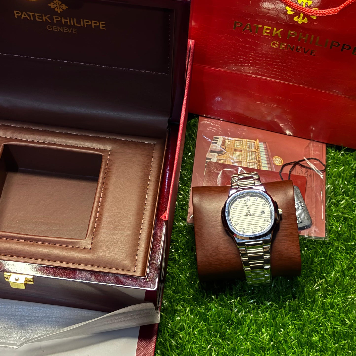 Patek Philippe Nautilus Silver Edition